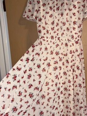 Torrid White Floral Smocked Neck Blouse with Red Rose Print- worn once.